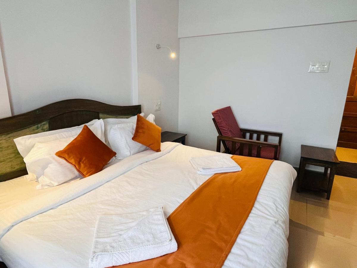 Nagas Hotel Satyavati Morjim Zewnętrze zdjęcie