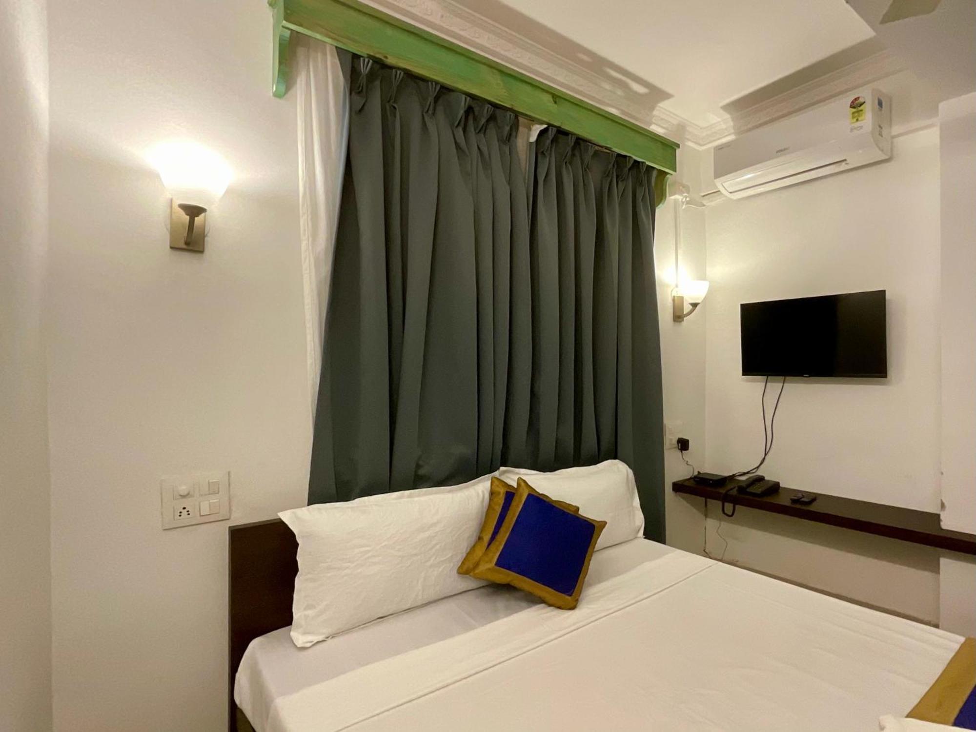 Nagas Hotel Satyavati Morjim Zewnętrze zdjęcie