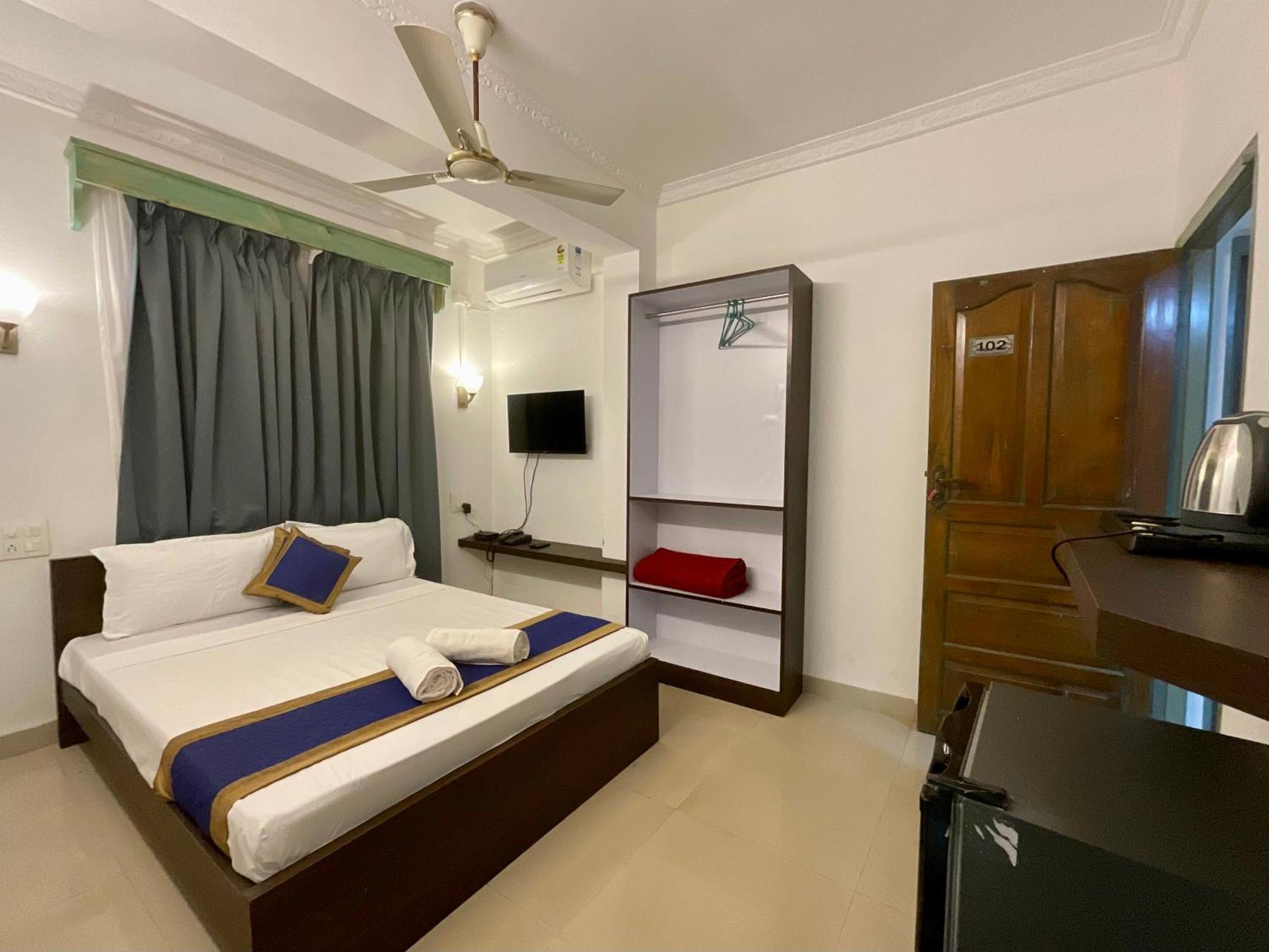 Nagas Hotel Satyavati Morjim Zewnętrze zdjęcie
