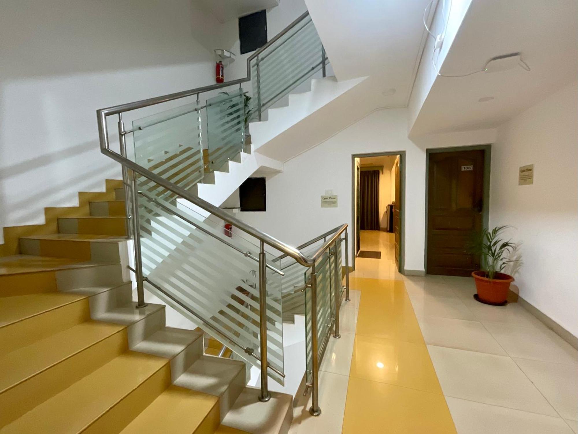 Nagas Hotel Satyavati Morjim Zewnętrze zdjęcie